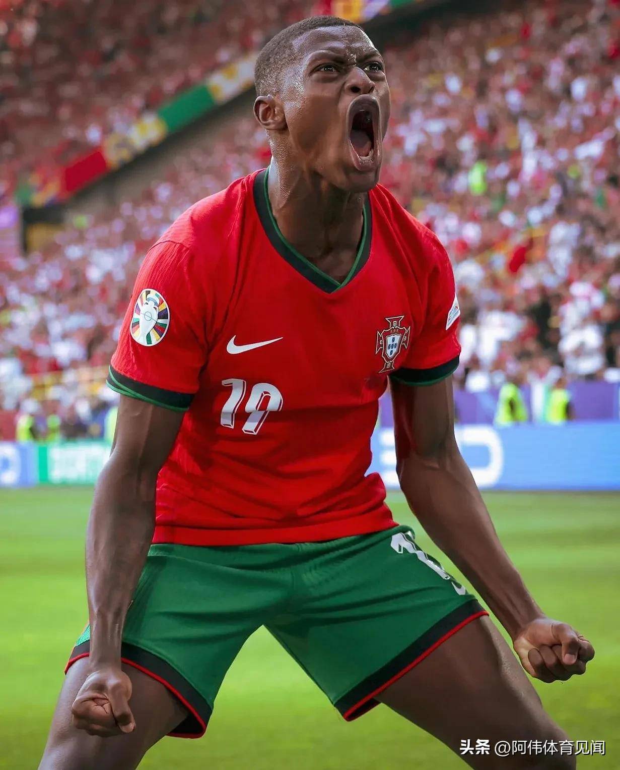 ayx爱游戏注册登录关于C罗重返赛场，战术调整首场状态出色，德国队观众沸腾！的信息