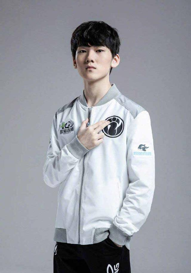 Doinb与40激战切尔西分钟，领先优势明显胜负难料！，德罗巴焦点对战上演精彩一战的简单介绍