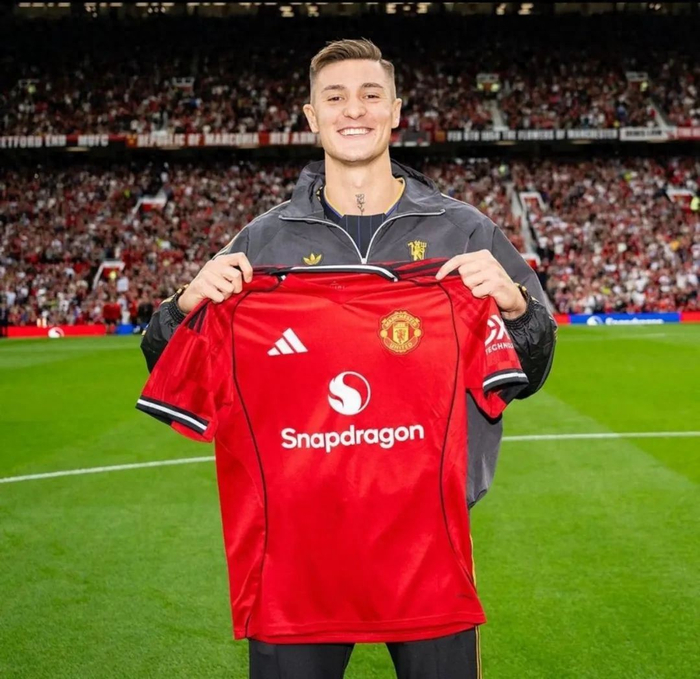 爱游戏体育官方网站转会期美洲杯传出新动向，曼联战术微调，高层表态——信心回归，官宣口径保持一致的简单介绍